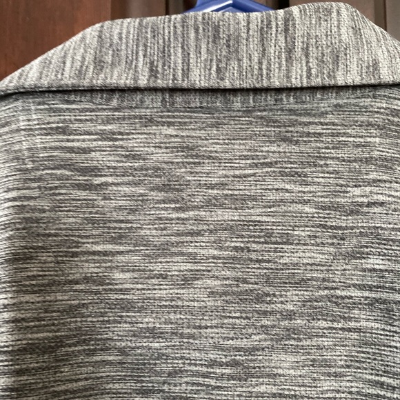 Greg Norman Grey Play Dry Fit Golf Shirt Size XL - Picture 9 of 11